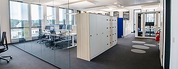 Eine moderne Coworking-Bürofläche.