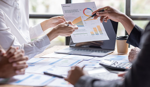 Strategie- und Analyse-Grafiken