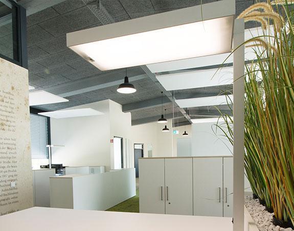 Innenausbau/Beleuchtung am Arbeitsplatz