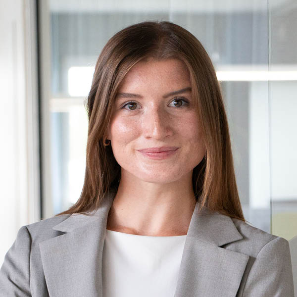 coneon Mitarbeiterin Selina Fries